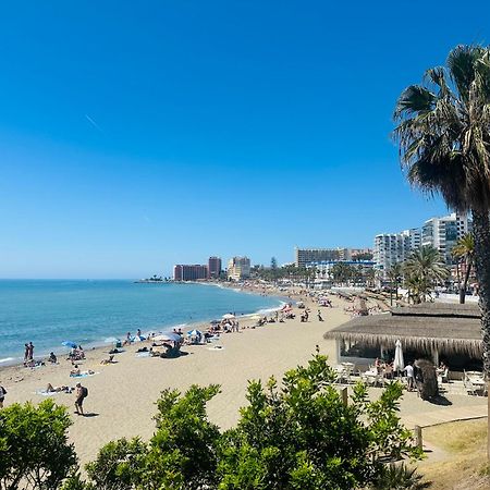 Luxury Beachfront Apartment In Benalmadena Costa Экстерьер фото