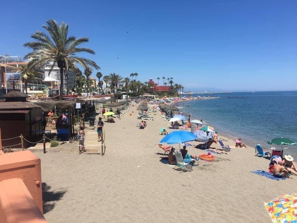 Luxury Beachfront Apartment In Benalmadena Costa Экстерьер фото