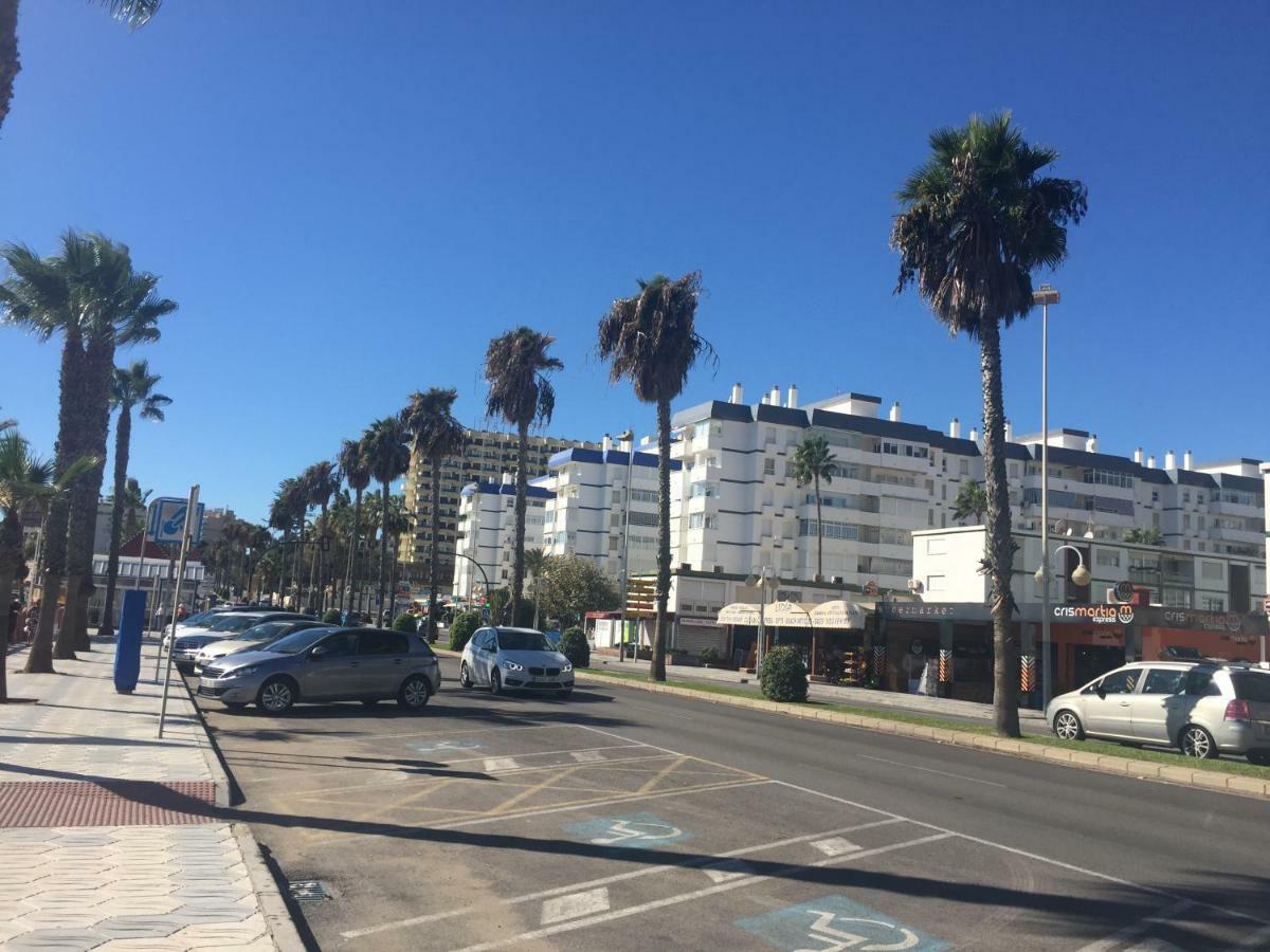 Luxury Beachfront Apartment In Benalmadena Costa Экстерьер фото